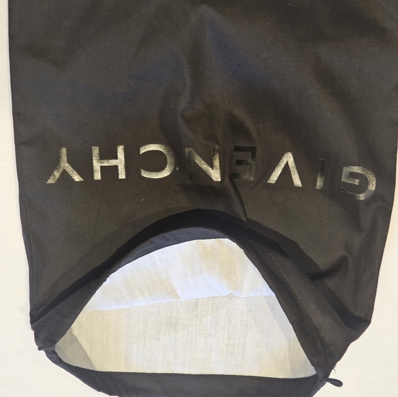 GIVENCHY Dust Bag (one-1) Brand New Size 13.5" x 15" - Picture 3 of 3